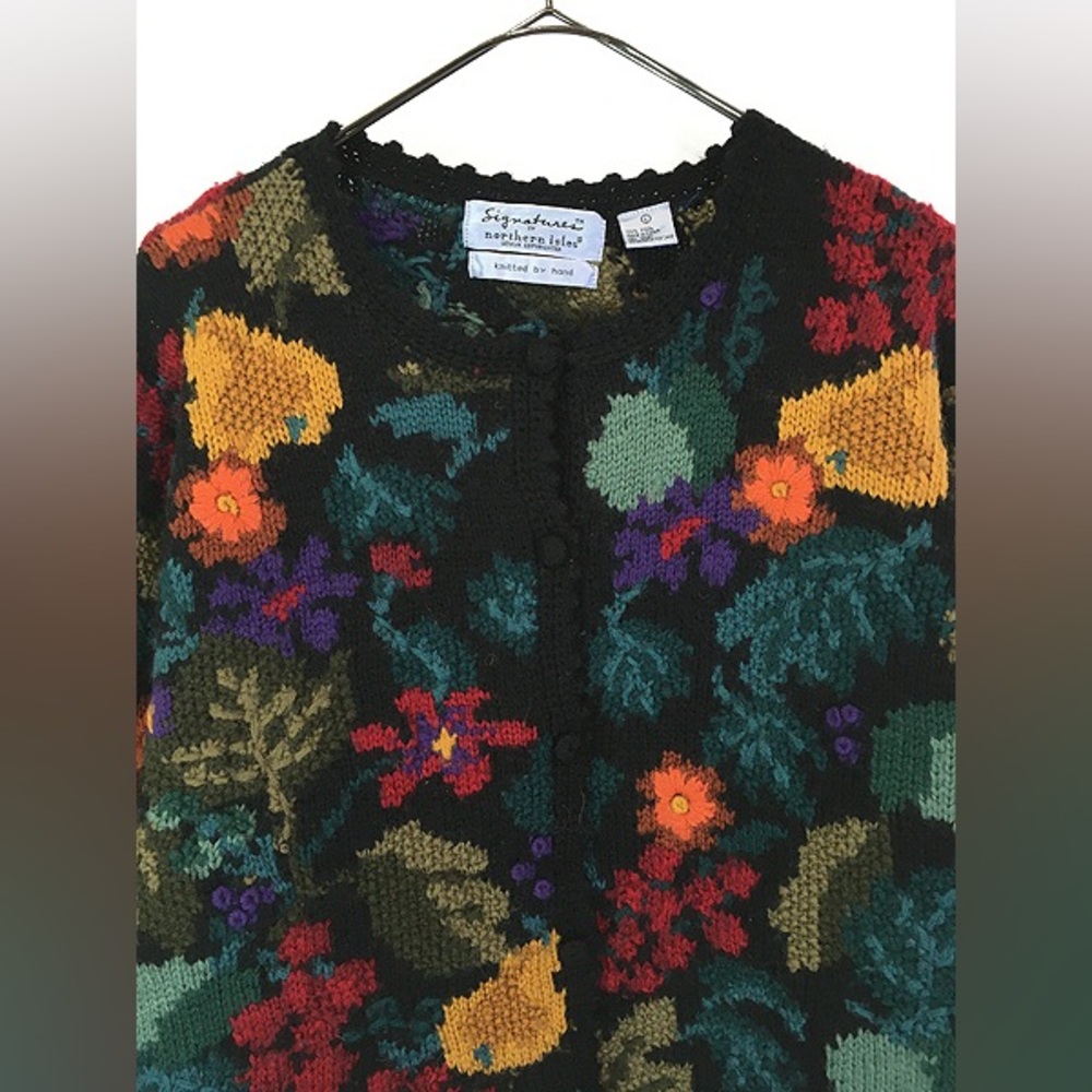 VINTAGE Signatures by Northern Isles womens vintage wool sweater size M - Picture 2 of 11